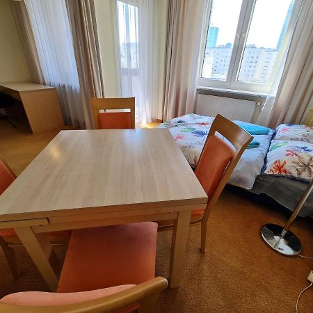 10Q - Z6 Apartament 804 Lägenhet Warszawa Exteriör bild